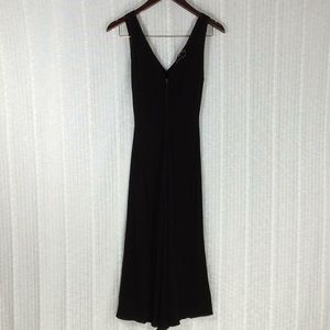 Deep V Black Sleeveless MIDI Dress-Size Medium